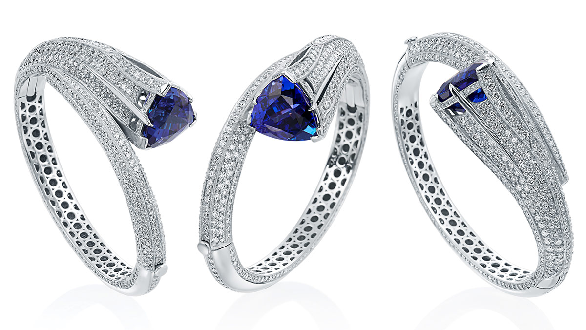 Silver rings with blue diamond