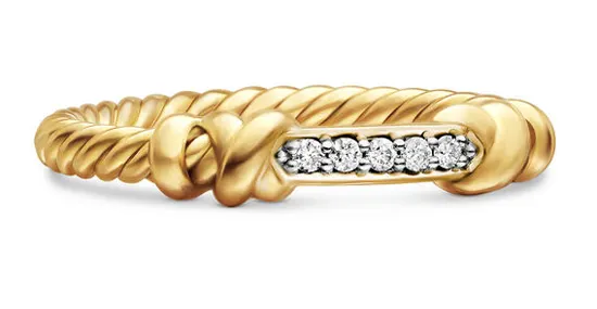 Petite Helena Wrap Band Ring in 18K Yellow Gold with Diamonds, 4mm
18-karat yellow gold
Pavé diamonds, 0.05 total carat weight Ring, 4mm vy David Yurman